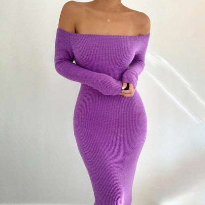 Vestido Justo de Manga Longa e Ombros à Mostra