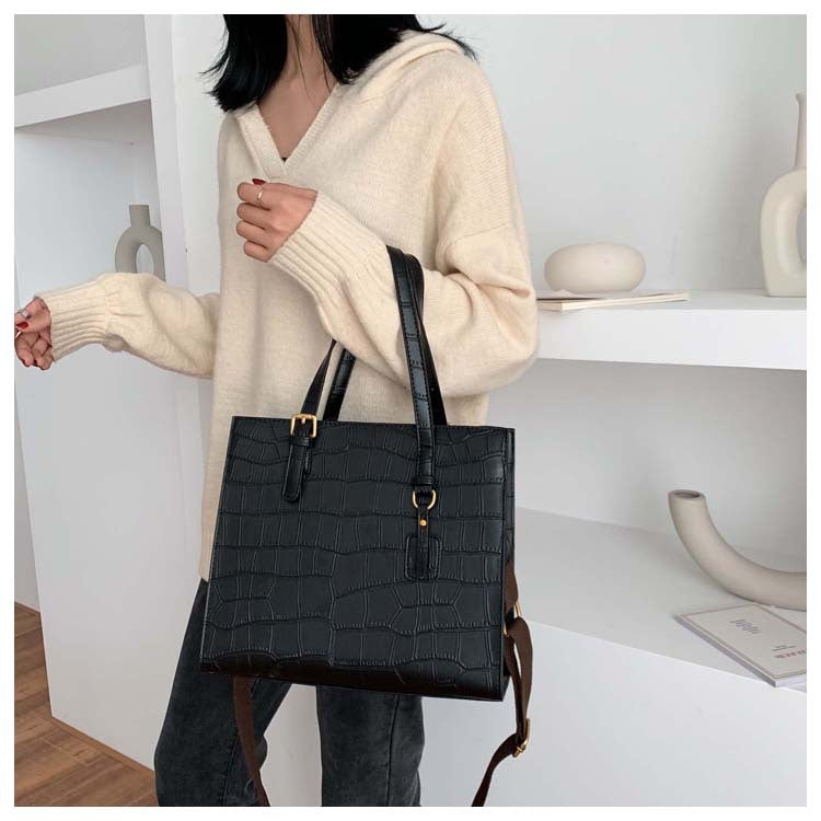 Bolsa Tote com Estampa de Pedra