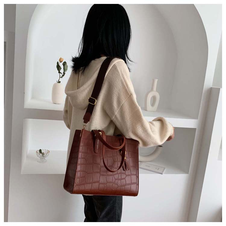Bolsa Tote com Estampa de Pedra