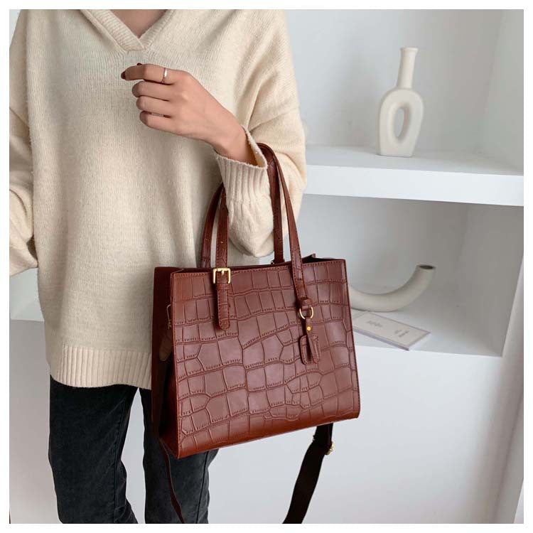 Bolsa Tote com Estampa de Pedra
