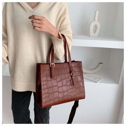 Bolsa Tote com Estampa de Pedra