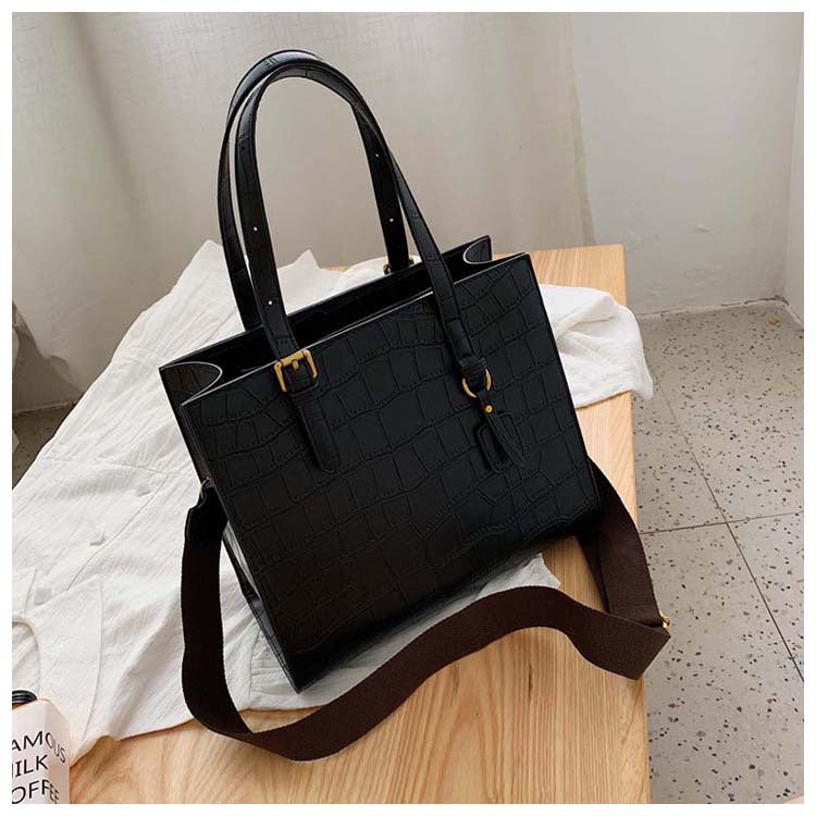 Bolsa Tote com Estampa de Pedra