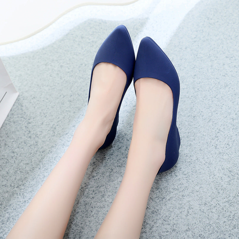 Sapatos de Trabalho Slip-On de Bico Fino e Salto Anabela Elegantes