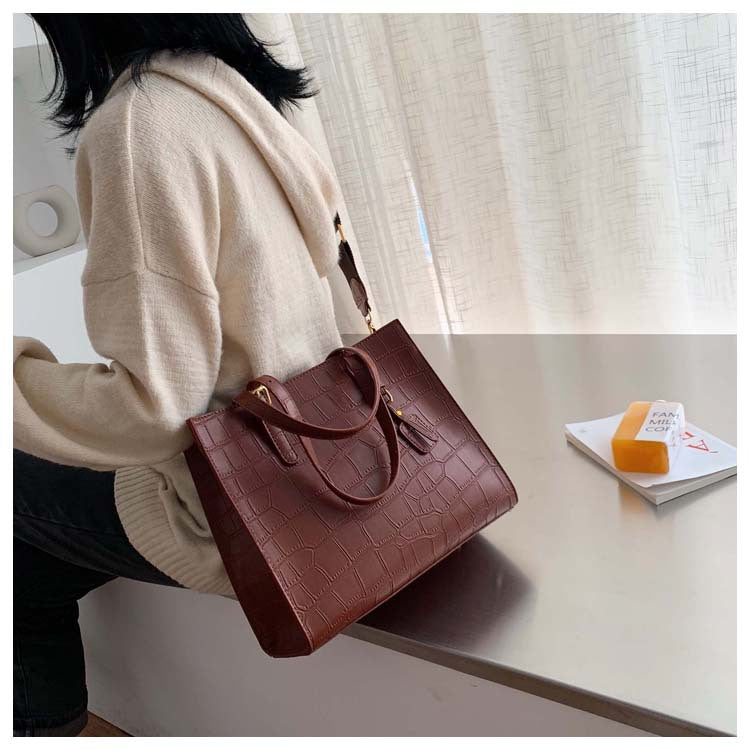 Bolsa Tote com Estampa de Pedra