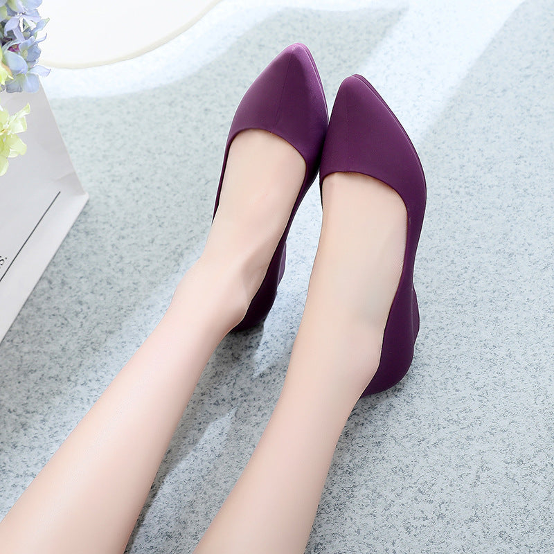 Sapatos de Trabalho Slip-On de Bico Fino e Salto Anabela Elegantes