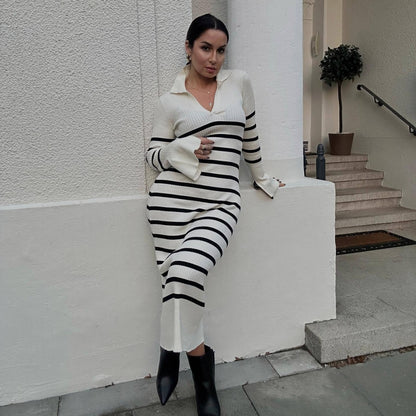 Vestido Feminino Tricotado com Decote V Profundo