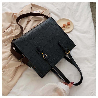 Bolsa Tote com Estampa de Pedra