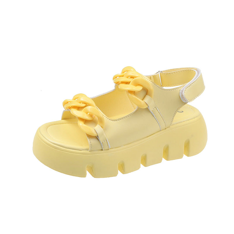 Sapatos de Salto Médio com Solas Grossas