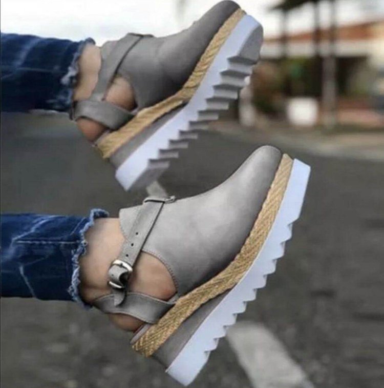 Sapatos  de plataforma com salto anabela